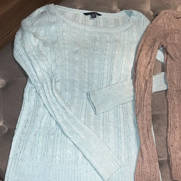 2 pack sweaters - Picture 2 of 5